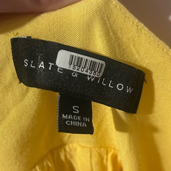 Slate and Willow Yellow Tiered Maxi Dress. Small - Picture 6 of 8